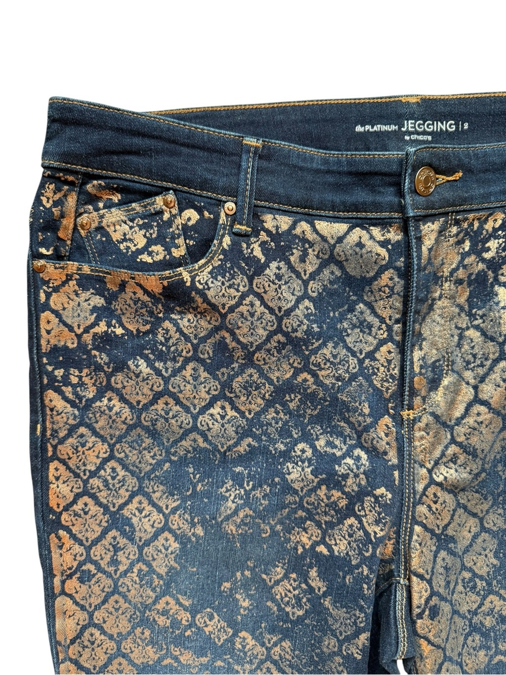 Chico’s the Platinum Jegging Dark Denim Wash Metallic Bronze Foil Stamp Large 12 - Picture 3 of 8